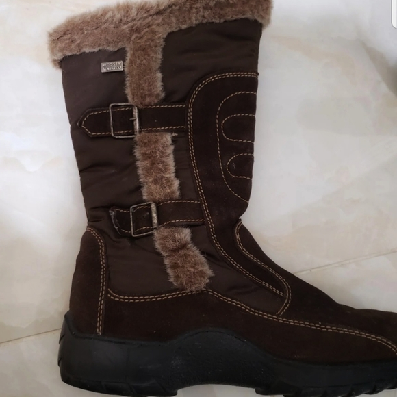 Waterproof, snow boots - Picture 2 of 7